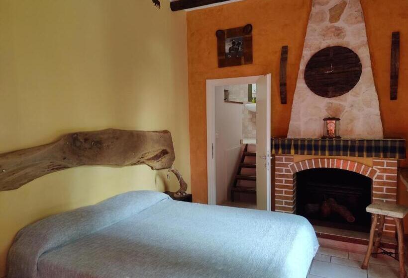 اتاق استاندارد, Art Rooms Joyful People