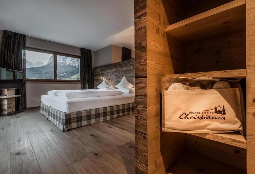 סוויטה נוף להרים, Christiania