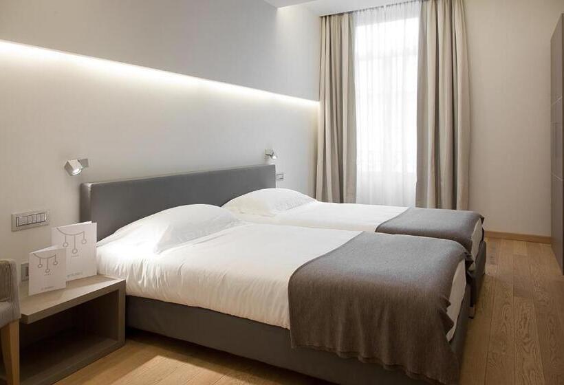 标准间, Di Varese