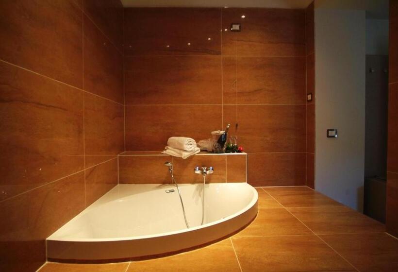 套房, Duchessa Della Sila