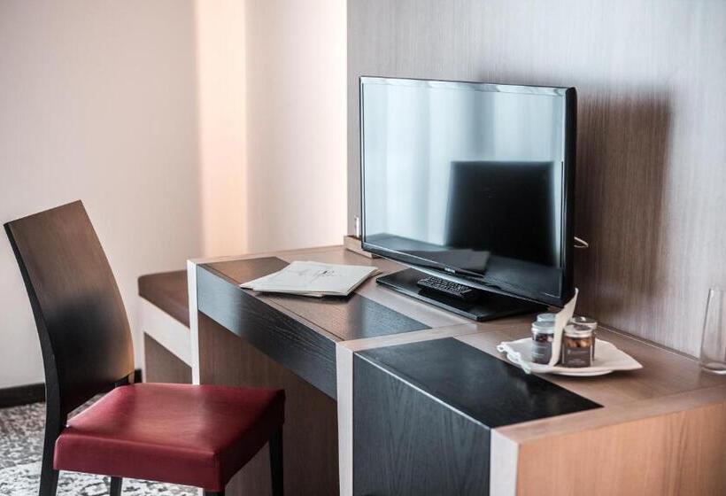 غرفة إقتصادية, Fontermosa