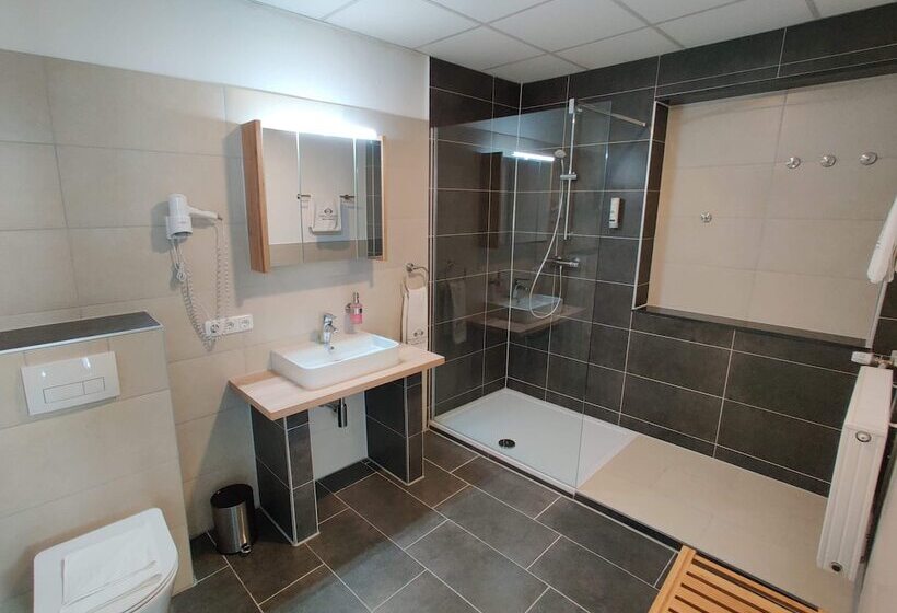 חדר סטנדרט, Goldene Traube