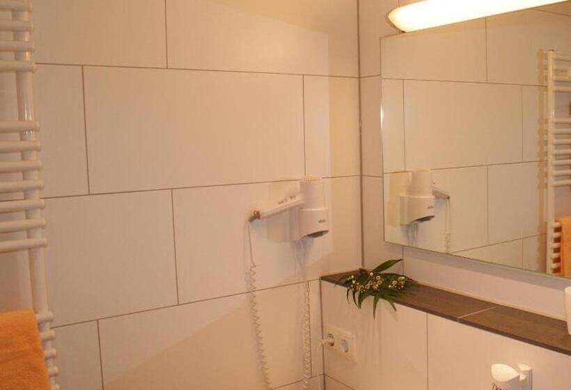 חדר ביזנס, Im Kornspeicher