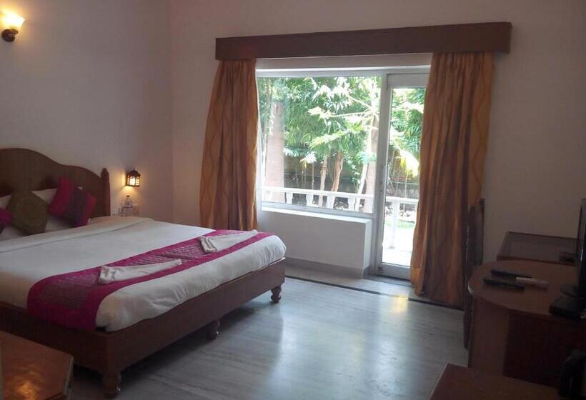 豪华房间, Isabel Palace