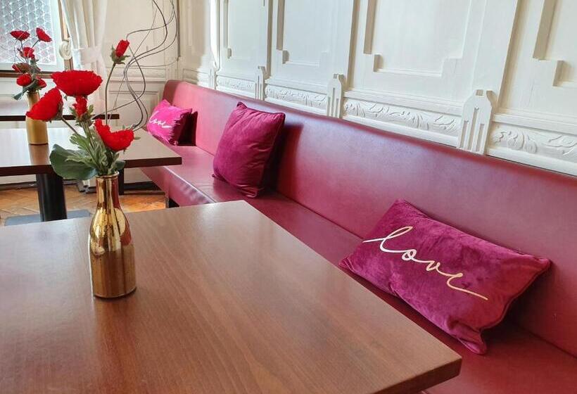 اتاق استاندارد, Markgräfler Hof