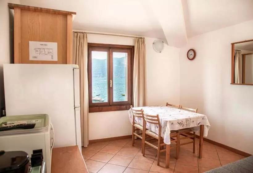 1 Bedroom Apartment Lake View, Menapace