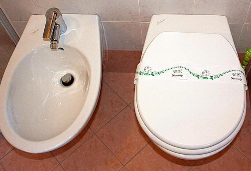 شقة بغرفة نوم واحدة, Menapace