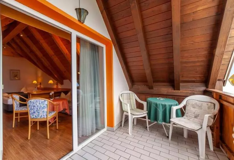 Standard-huone Parveke, Frühstücks Hotel Olympia