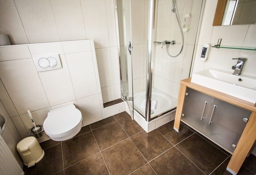 标准单人间, Restaurant Waldesruh