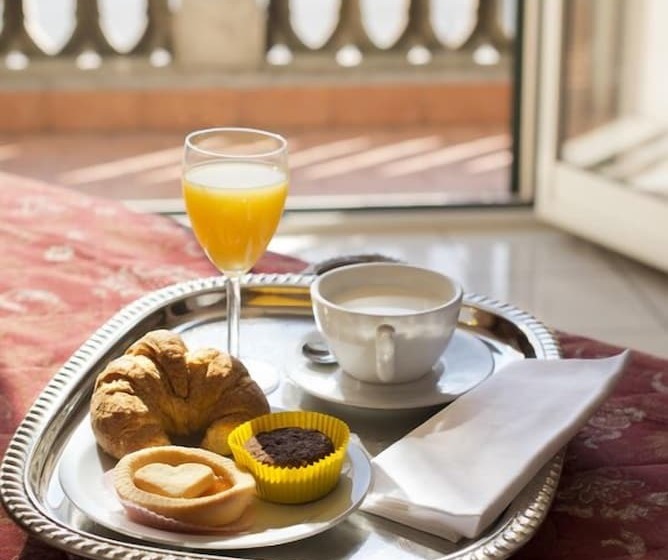 اتاق استاندارد, Stazione