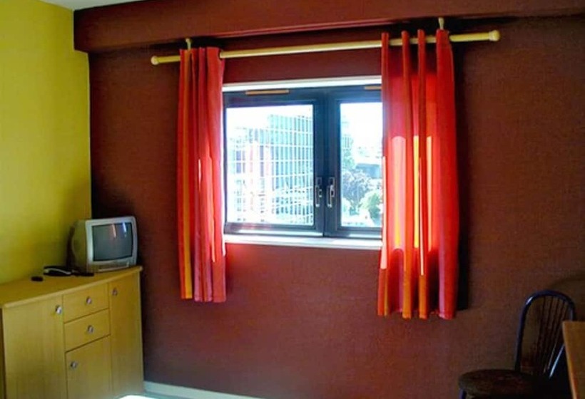 スタンダードスタジオ, The People Le Havre