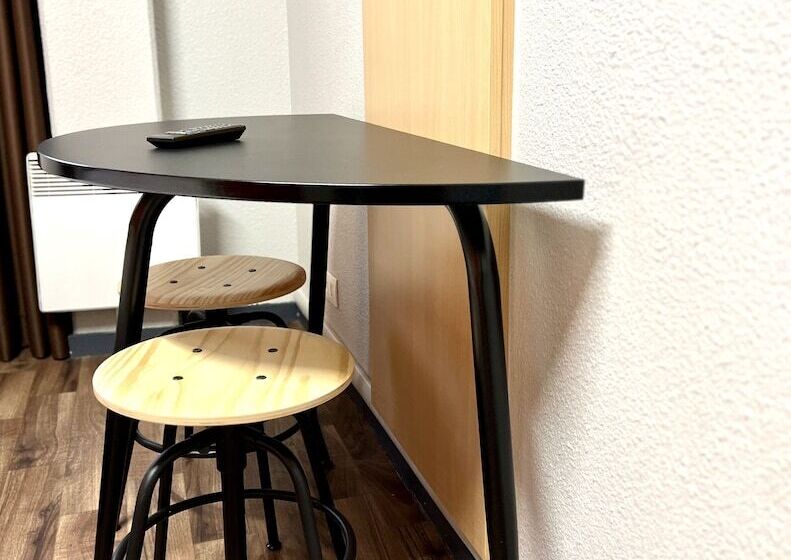 スタンダードスタジオ, The People Le Havre