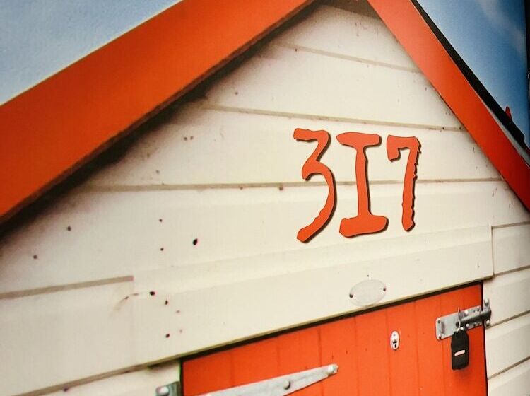 מיטה בחדר משותף, The People Le Havre