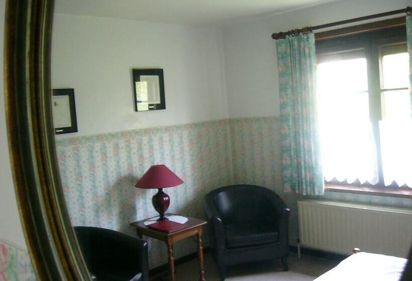 חדר דלוקס, Troopeird