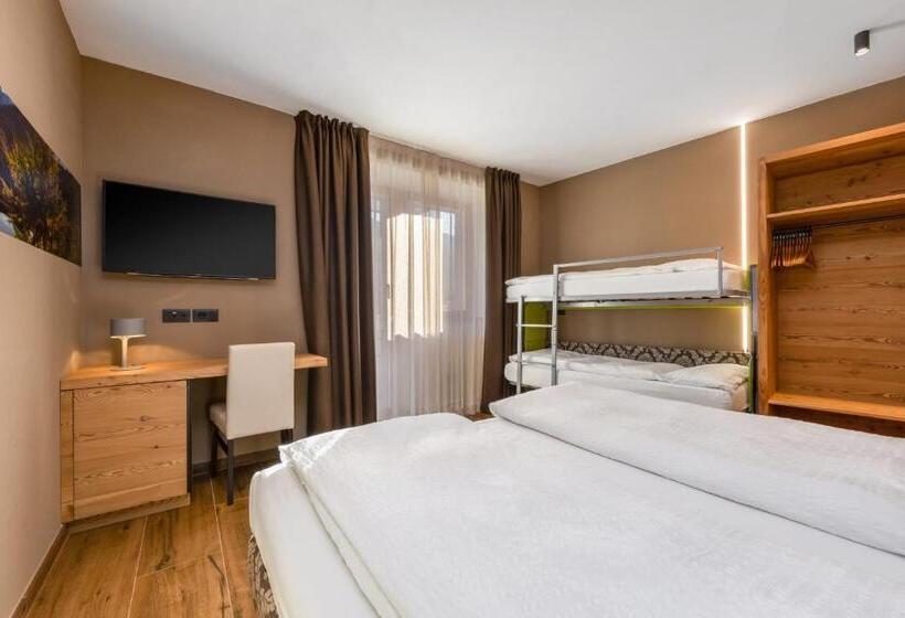 جناح جونيور, Vittoria   Ricarica L Anima