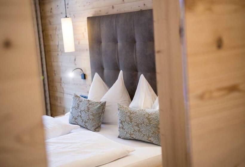 高级大房间, Waldsee