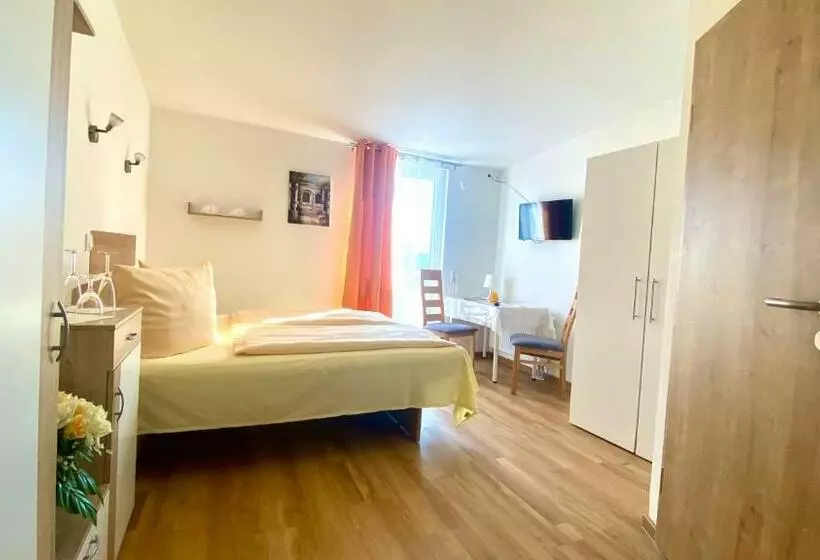 اتاق راحتی, I Motel
