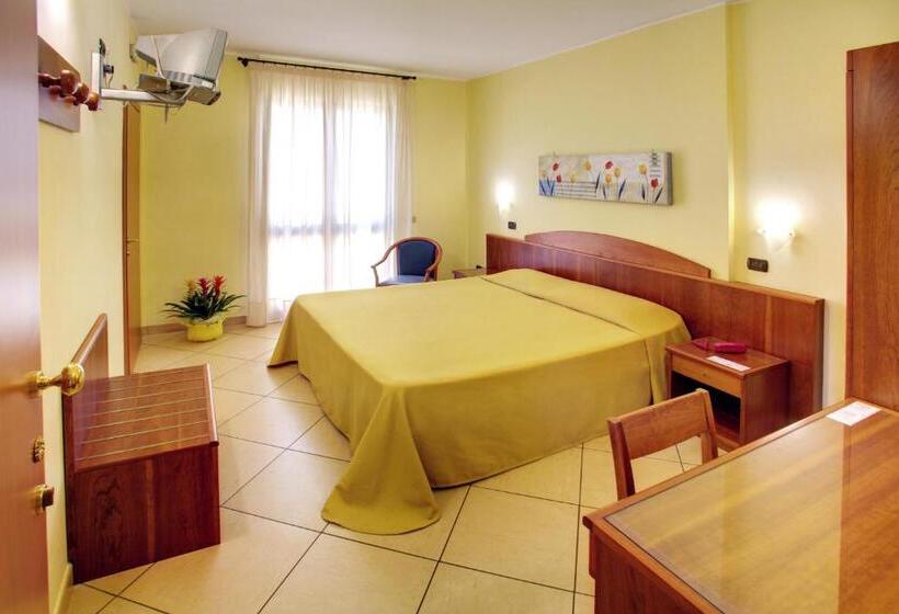 חדר קלאסי, Lo Scacciapensieri Hotel & Restaurant