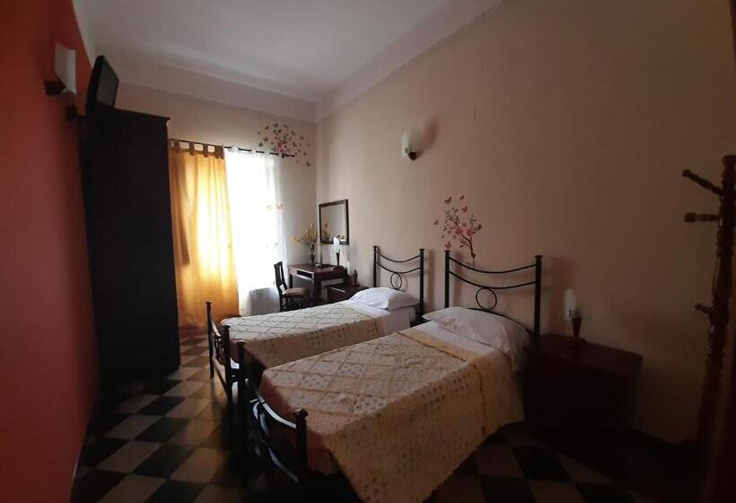 스탠다드 룸, Camere Del Re