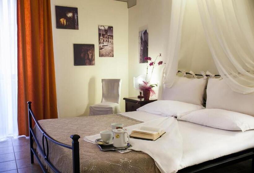 수피리어 룸, Camere Del Re