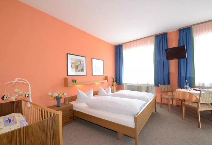 اتاق راحتی سه تخته, Gasthof Zur Post Hotel Parkplatz