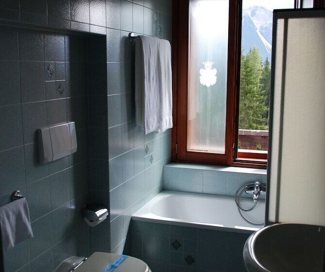 Chambre Triple Standard, Sport Hotel Pocol