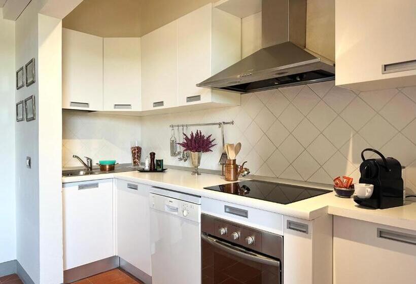 Deluxe-huoneisto 1 Makuuhuone, Tenuta Torre Rossa Farm & Apartments