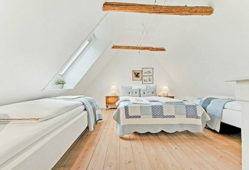 דירת חדר, Bed And Breakfast åløkke