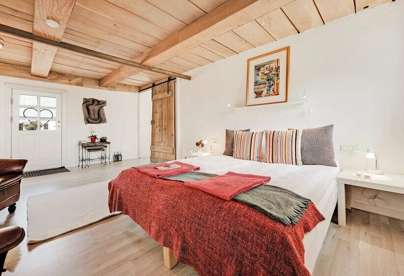 דירת חדר, Bed And Breakfast åløkke