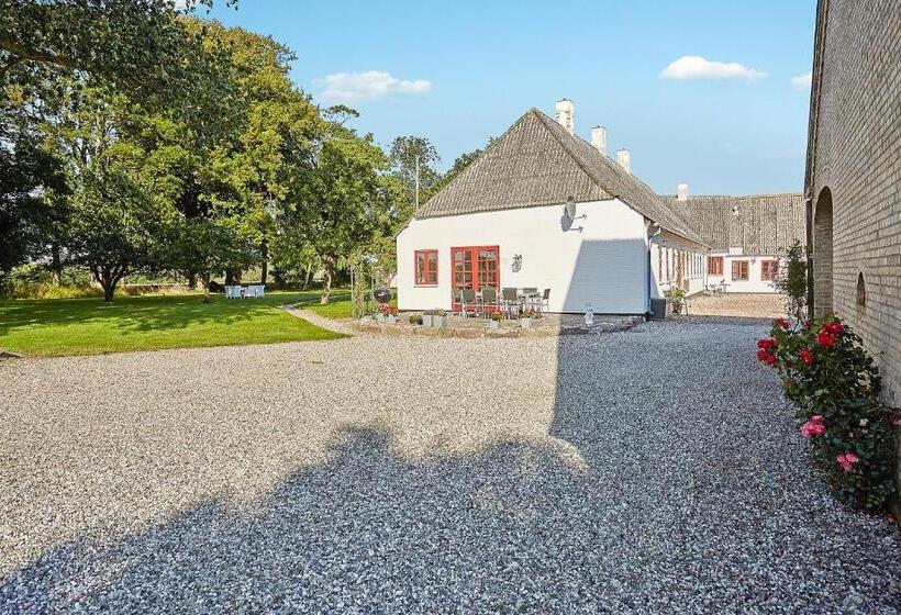 דירת חדר, Bed And Breakfast åløkke