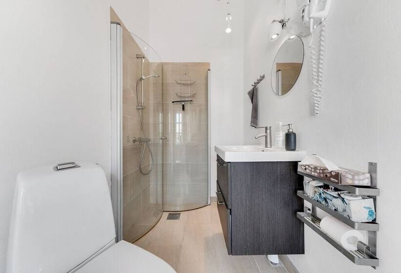 דירת חדר, Bed And Breakfast åløkke