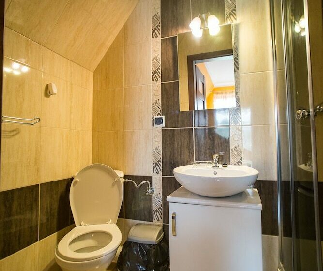 غرفة قياسية رباعية, Noclegi U Bernadków