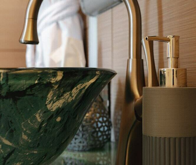 豪华工作室, Viña Calabria