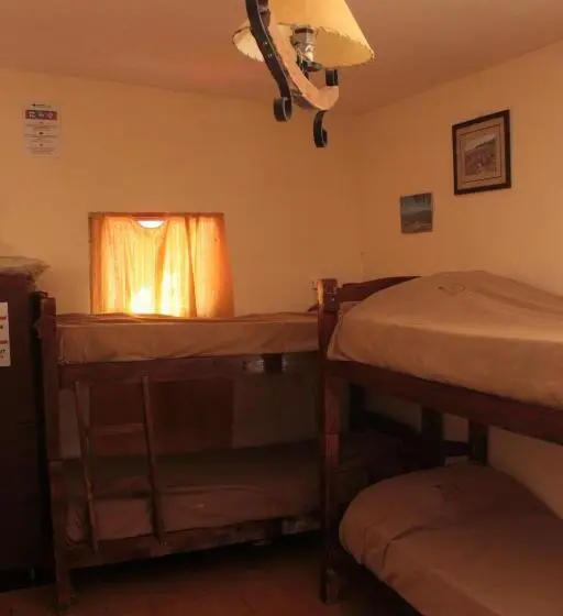 ルームシェアのワンベッド, Hostel Ibirapita