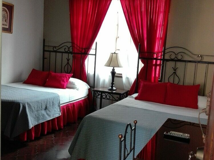 اتاق خانوادگی با چشمانداز باغ, Casa Colonial Bed And Breakfast