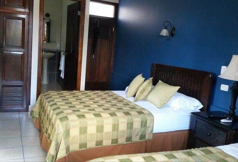 اتاق خانوادگی با چشمانداز باغ, Casa Colonial Bed And Breakfast