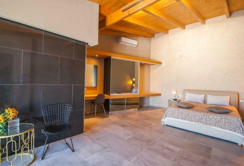 수피리어 스위트 바다 전망, Minoos