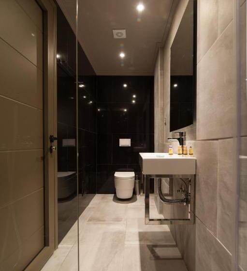 스탠다드 트리플 발코니 룸, Minoos