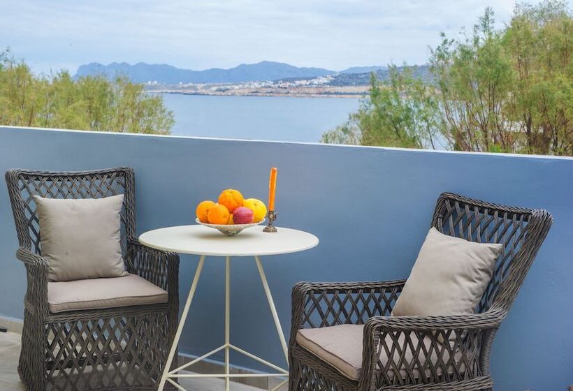 주니어 스위트 바다 전망, Minoos