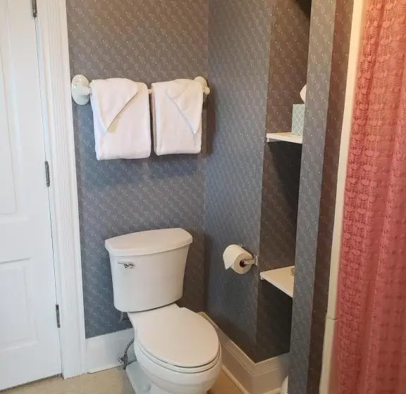 オーシャンビュースタンダードルーム, Hudson Manor Bed & Breakfast