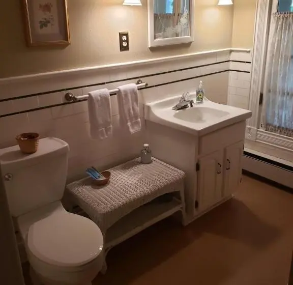 スタンダードルーム, Hudson Manor Bed & Breakfast