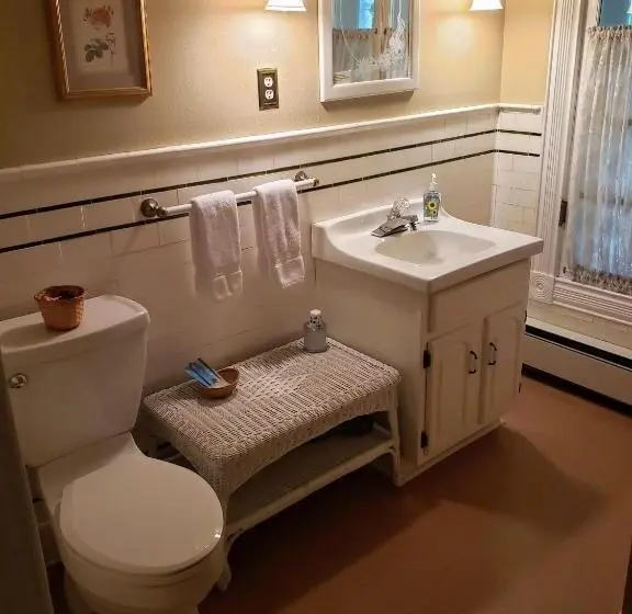 スタンダードルーム, Hudson Manor Bed & Breakfast
