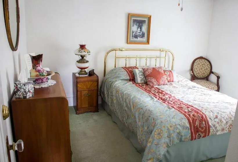 ガーデンビュースタンダードルーム, Hudson Manor Bed & Breakfast