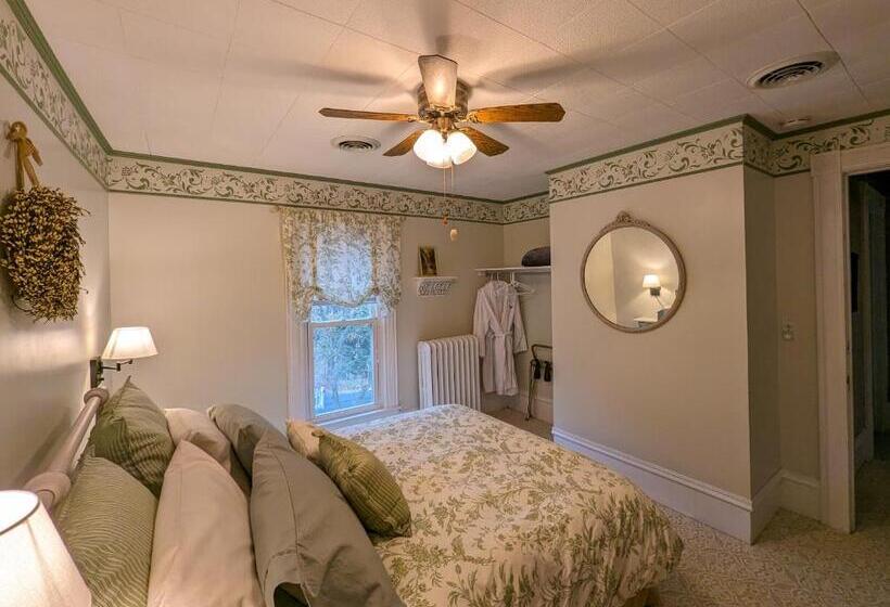 חדר סטנדרט נוף לגינה, Hudson Manor Bed & Breakfast