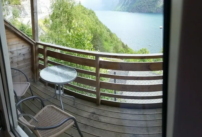 Aile Odası, Hellesylt Motel Og Hostel