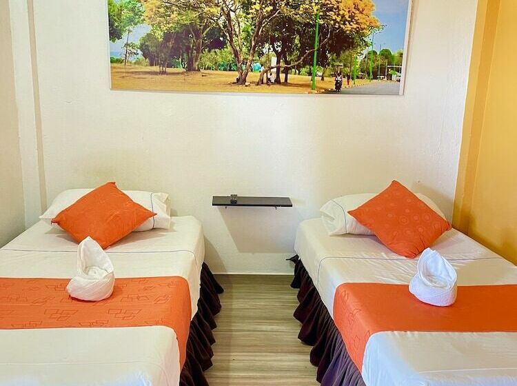 标准间, Campestre San Manuel