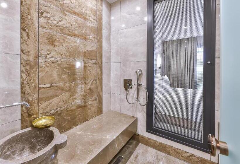 جناح ديلوكس, Narven Wellness & Thermal