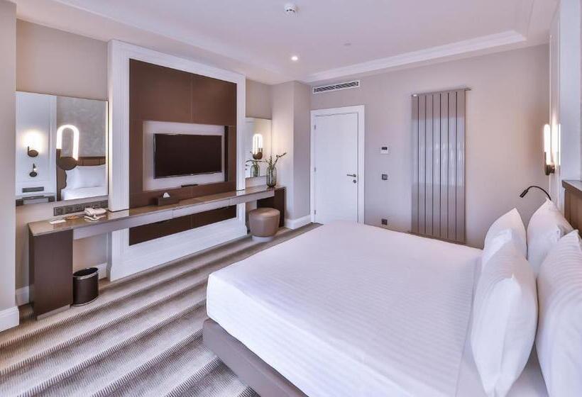 غرفة ديلوكس رباعية, Narven Wellness & Thermal