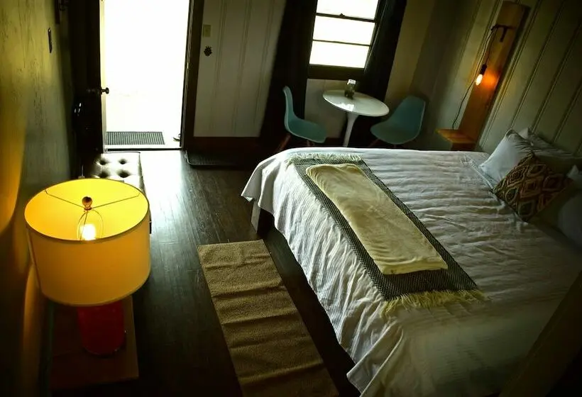 シングルデラックスルーム, Motel Soco