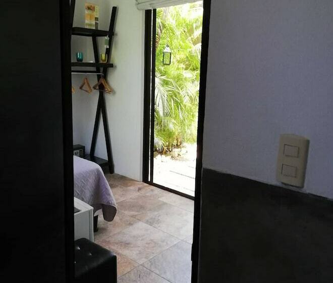 חדר סטנדרט לשלושה עם נוף לגינה, Green Sanctuary